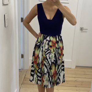 Karen millen navy and - Gem